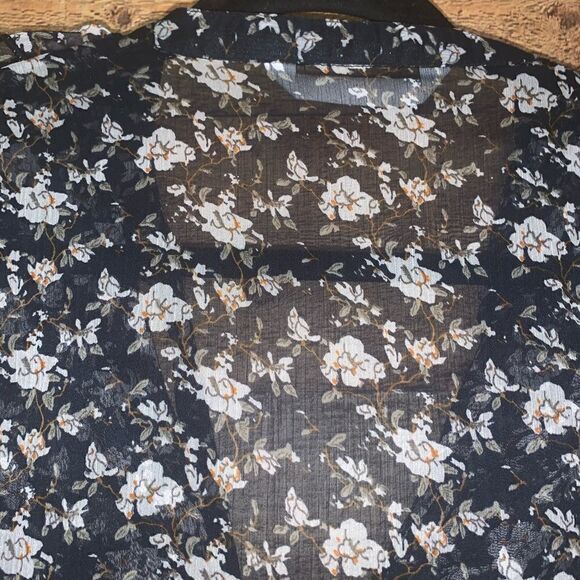 Zara Basic Navy floral‎ top w/ ruffles, size small - Picture 7 of 8